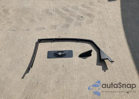 2017 Genesis G80 Base из США, поврежденный, VIN KMHGN4JE7HU180093